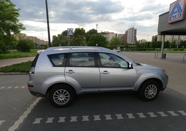 Mitsubishi Outlander cena 22200 przebieg: 310000, rok produkcji 2008 z Kraków małe 326